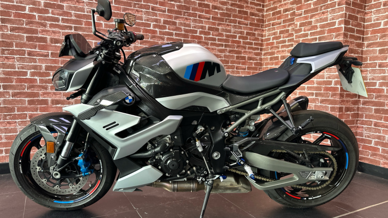 BMW M 1000 R (25MY)